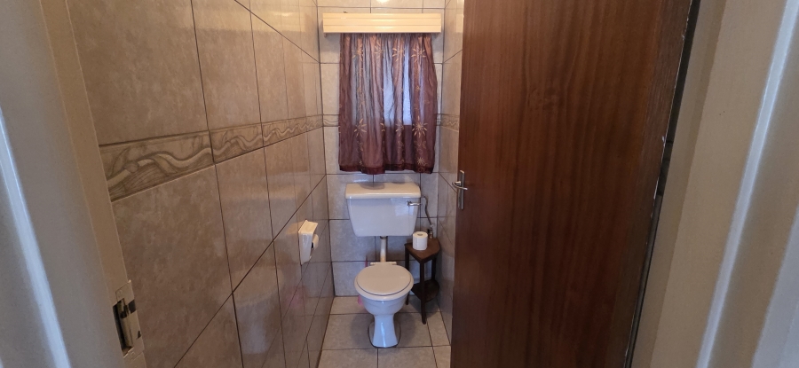 4 Bedroom Property for Sale in New Park Northern Cape